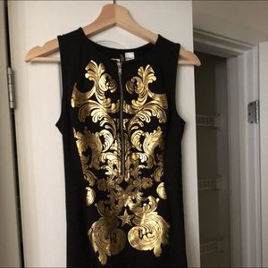 HM. close-fitting dress.